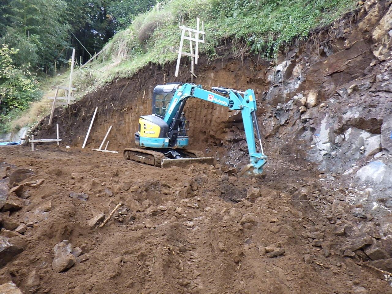 萬松院　⑤号ブロック積擁壁工　掘削状況（R6.11.21)